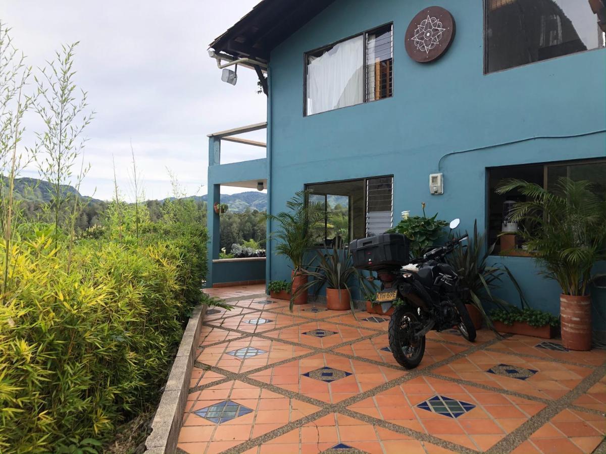Casa Galeria Guatape Villa Exterior photo